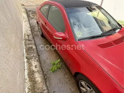 Usado Mercedes C180 143 CV (105 kW) 2004 Rojo Berlina