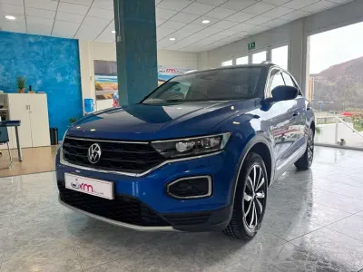 Usado VW T-Roc Advance 116 CV (85 kW) 2020 Azul SUV