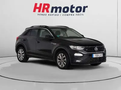 Usado VW T-Roc Advance 116 CV (85 kW) 2022 Negro SUV