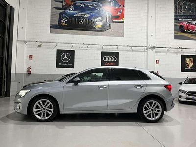 Gris Usado 2021 Audi A3 Sportback Advanced Utilitario | 20.990 € (Precio justo)