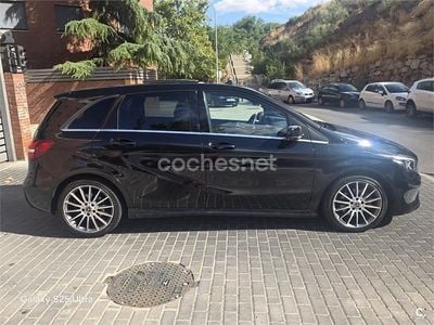 Mercedes B200