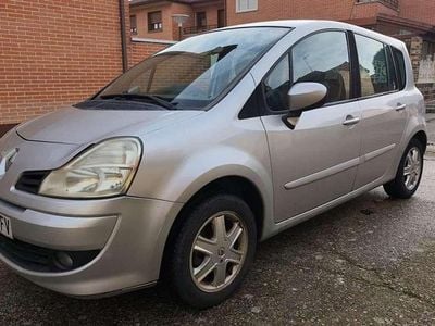 Plateado Usado 2008 Renault Modus Authentique Monovolumen | 2800 € (Precio justo)