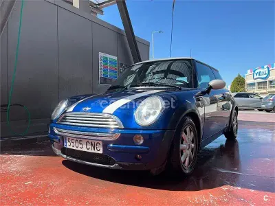 Usado Mini Cooper 115 CV (84 kW) 2003 Azul Utilitario