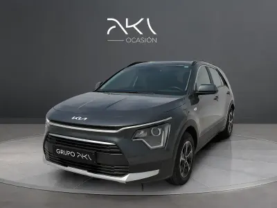 Usado Kia Niro 129 CV (94 kW) 2025 Gris SUV