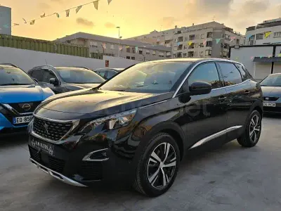 Usado Peugeot 3008 GT-line 130 CV (95 kW) 2020 Negro SUV