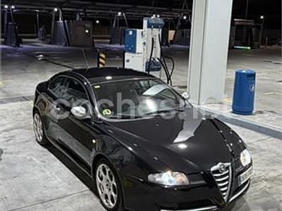 Usado Alfa Romeo GT 150 CV (110 kW) 2007 Negro Coupe