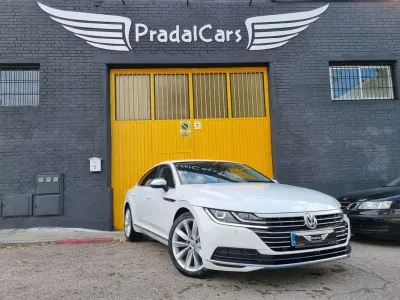 Occasion VW Arteon Elegance 150 ch (110 kW) 2019 Blanc Coupé