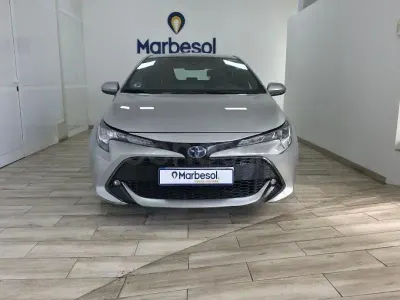 Usado Toyota Corolla Active 122 CV (89 kW) 2022 Gris / plata Berlina