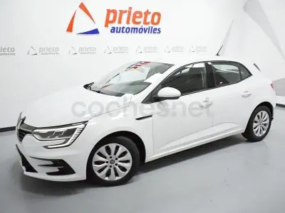 Usado Renault Mégane II Life 115 CV (84 kW) 2021 Blanco Berlina