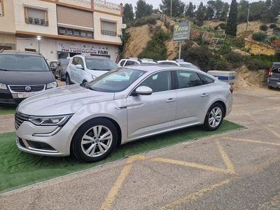 Usado Renault Talisman Intens 130 CV (95 kW) 2017 Gris / plata Familiar