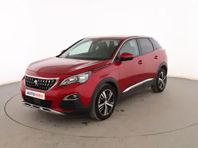 Usado Peugeot 3008 Allure 130 CV (95 kW) 2019 Rojo SUV