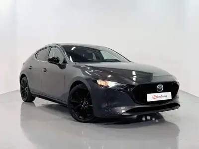 Usado Mazda 3 Homura-Line 186 CV (136 kW) 2022 Rojo Utilitario