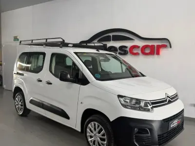 Usado Citroën Berlingo 100 CV (73 kW) 2022 Blanco Monovolumen