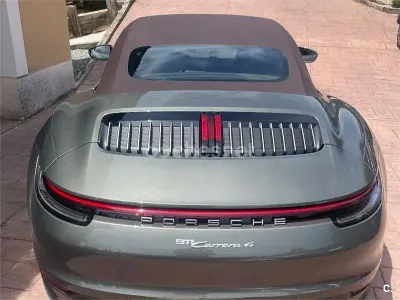 Usado Porsche 911 Carrera 4 Cabriolet 385 CV (283 kW) 2021 Verde Descapotable