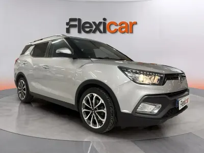 Usado SsangYong XLV Limited 116 CV (85 kW) 2017 Gris SUV