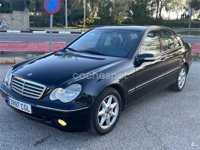 Käytetty Mercedes C270 Elegance 170 HP (125 kW) 2003 Musta Sedan