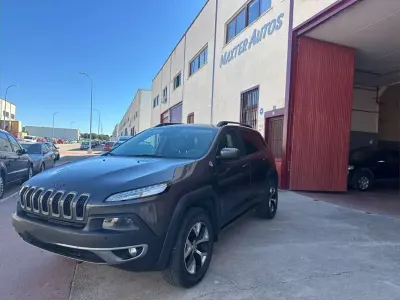 Usado Jeep Cherokee Trailhawk 272 CV (200 kW) 2014 Gris SUV