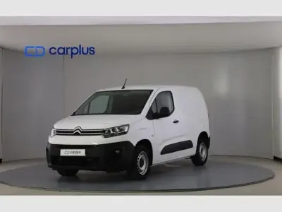 Usado Citroën Berlingo 102 CV (75 kW) 2021 Blanco Monovolumen