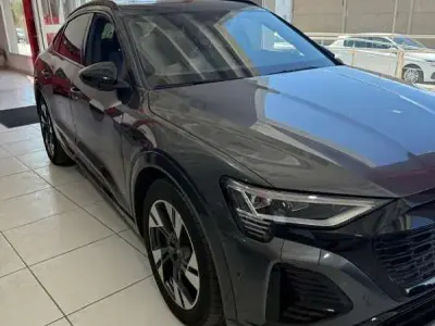 Usado Audi Q8 e-tron S-Line 250 kW (340 CV) 2025 SUV