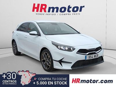 Blanco Usado 2022 Kia Ceed Utilitario | 24.310 € (Un poco caro)