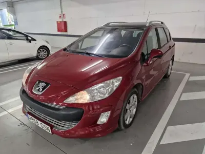 Usado Peugeot 308 SW 109 CV (80 kW) 2010 Rojo Familiar