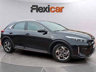 Usado Kia XCeed 120 CV (88 kW) 2023 Gris SUV