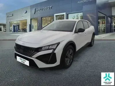 Usado Peugeot 408 Allure 130 CV (95 kW) 2023 Blanco SUV