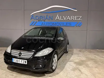 Käytetty Mercedes A180