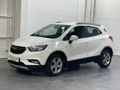 Usado Opel Mokka X Color Edition 140 HP (102 kW) 2017 Branco SUV