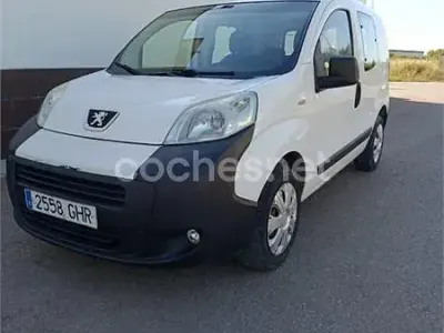 Begagnad Peugeot Bipper 68 HK (50 kW) 2009 Vit Minibuss
