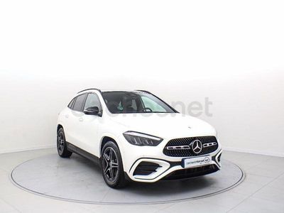 Usado Mercedes GLA200 AMG line 150 CV (110 kW) 2025 Blanco polar SUV