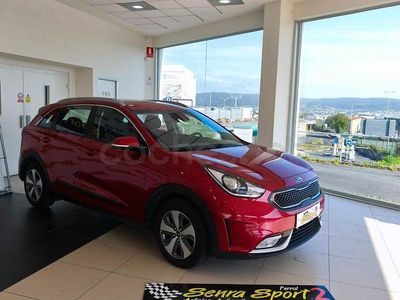 Usado Kia Niro 141 CV (103 kW) 2019 Granate SUV