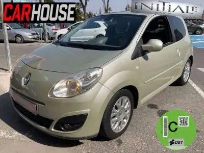 Usado Renault Twingo Privilege 75 CV (55 kW) 2008 Beige Utilitario