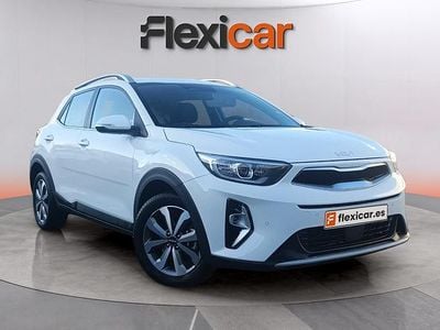 Usado Kia Stonic 120 CV (88 kW) 2022 Blanco SUV