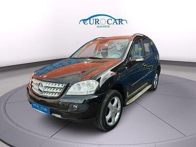 Usado Mercedes ML320 224 CV (164 kW) 2007 Negro SUV