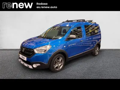 Usado Dacia Dokker Stepway 75 CV (55 kW) 2018 Azul Monovolumen