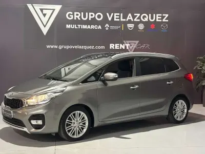 Usado Kia Carens 116 CV (85 kW) 2018 Gris Monovolumen