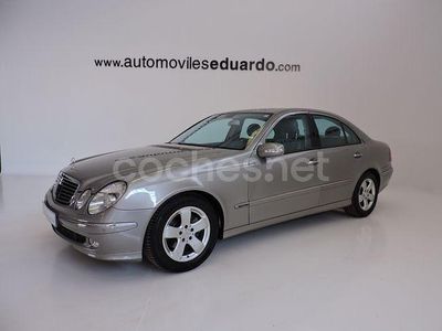 Usado Mercedes E200 Elegance 163 CV (119 kW) 2004 Beige Berlina