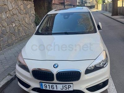 Usado BMW 218 150 CV (110 kW) 2015 Blanco Familiar