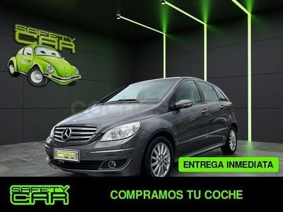 Usado Mercedes B180 109 CV (80 kW) 2008 Gris / plata Monovolumen