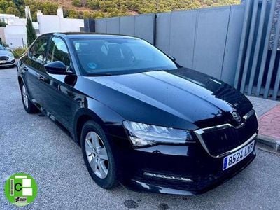 Negro Usado 2022 Skoda Superb Active Berlina | 18.799 € (Buen precio)