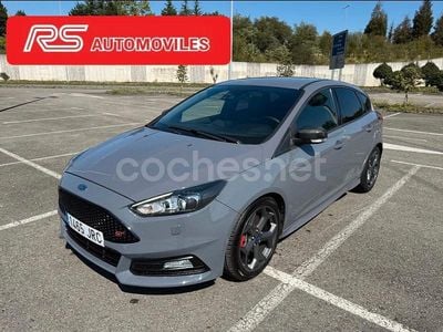 Gris / plata Usado 2016 Ford Focus ST Berlina | 18.900 € (Precio justo)