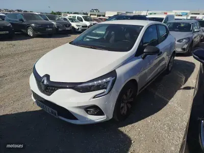 Usado Renault Clio Business 85 CV (62 kW) 2021 Blanco Utilitario