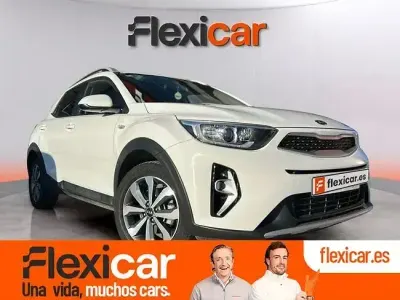 Usado Kia Stonic 120 CV (88 kW) 2020 Blanco SUV