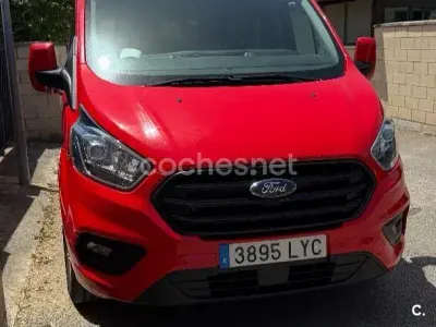 Usado Ford Transit Custom Nugget 150 CV (110 kW) 2022 Rojo Monovolumen