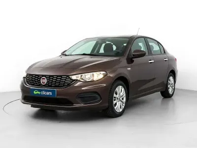 Usado Fiat Tipo Easy 95 HP (69 kW) 2017 Castanho Sedan