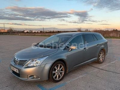 Gris / plata Usado 2009 Toyota Avensis Sol Familiar | 6499 €