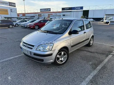 Usado Hyundai Getz 63 CV (46 kW) 2004 Gris / plata Utilitario