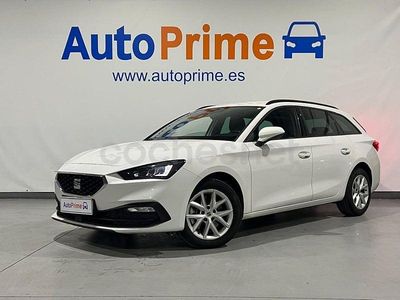 Usado Seat Leon Style 115 CV (84 kW) 2021 Blanco Familiar