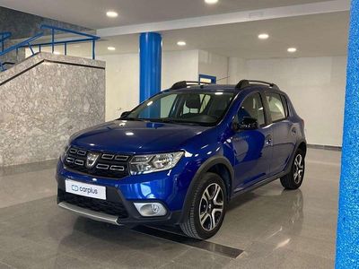 Usado Dacia Sandero Comfort 101 CV (74 kW) 2020 Azul Utilitario
